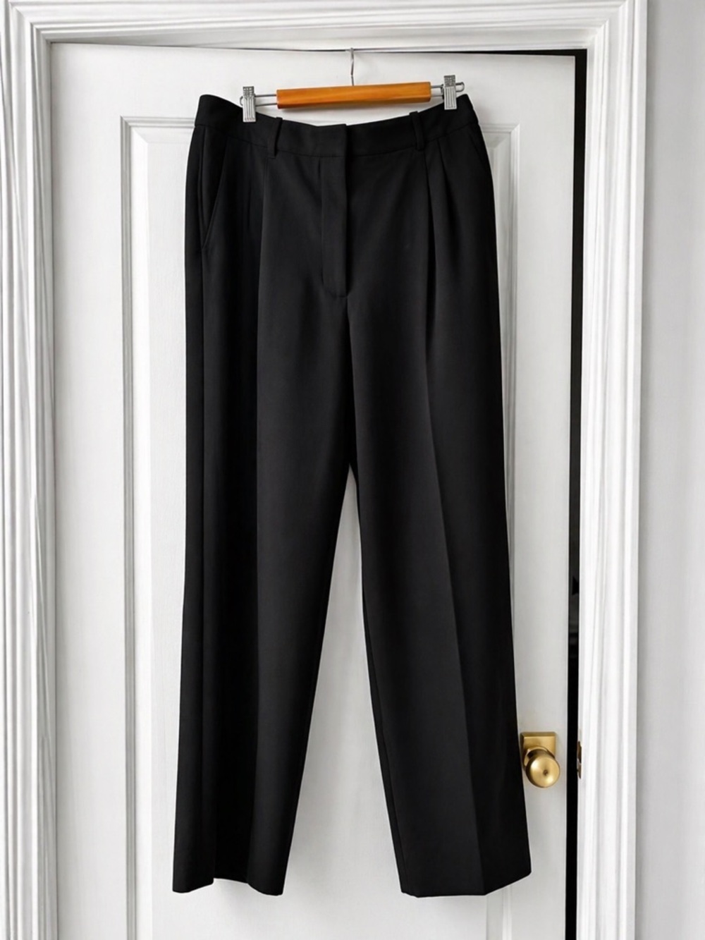 Aritzia Effortless Pants